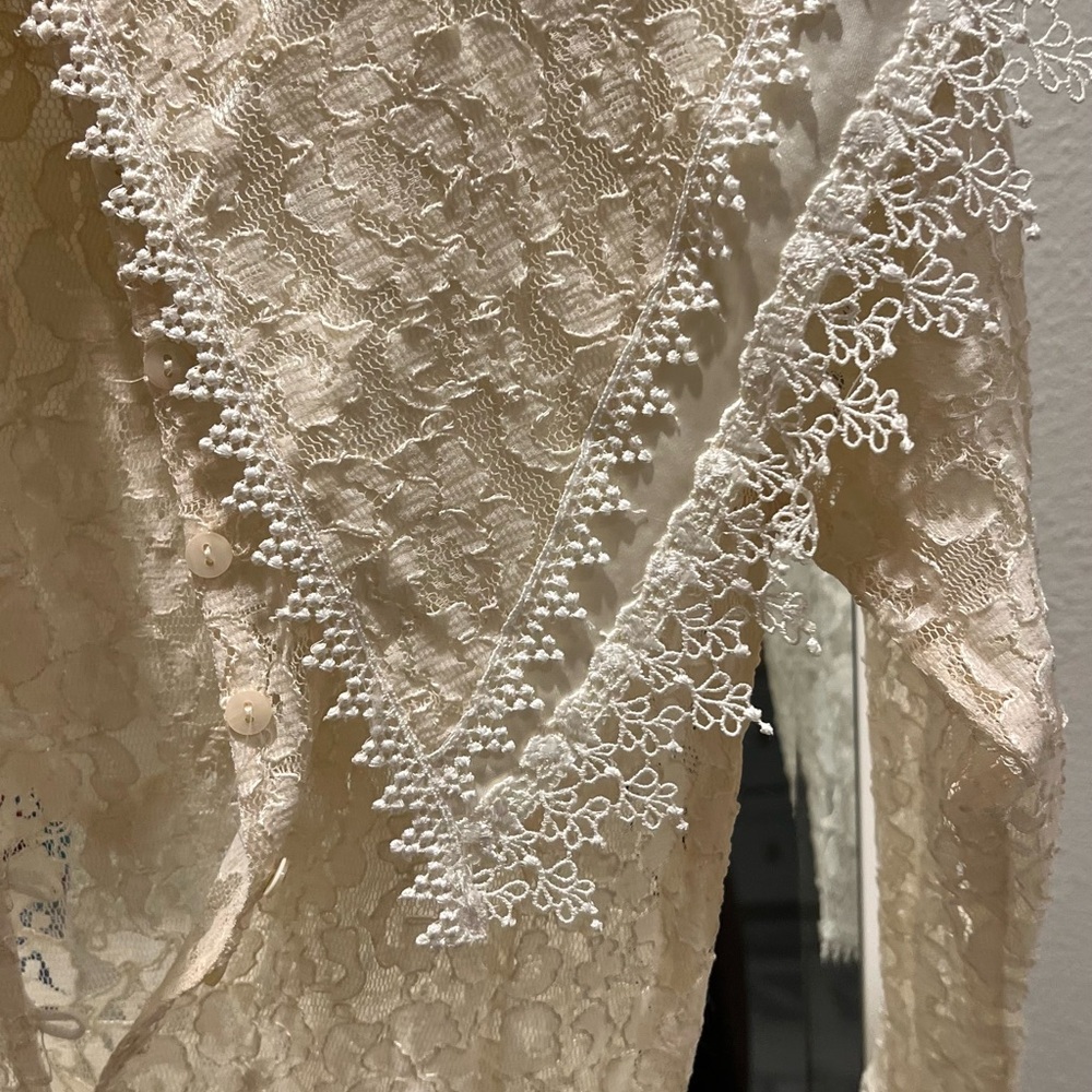 Jessica McClintock Vintage Cream Lace Bridal Gown - Picture 5 of 6